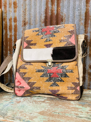 Chatanooga Shoulder Bag