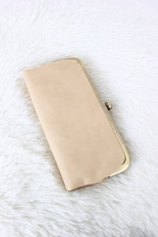 Karen Kiss Lock Clutch Bag