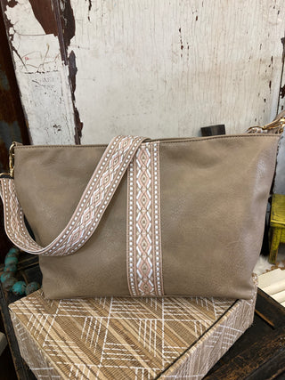 Della Guitar Strap Shoulder Bag
