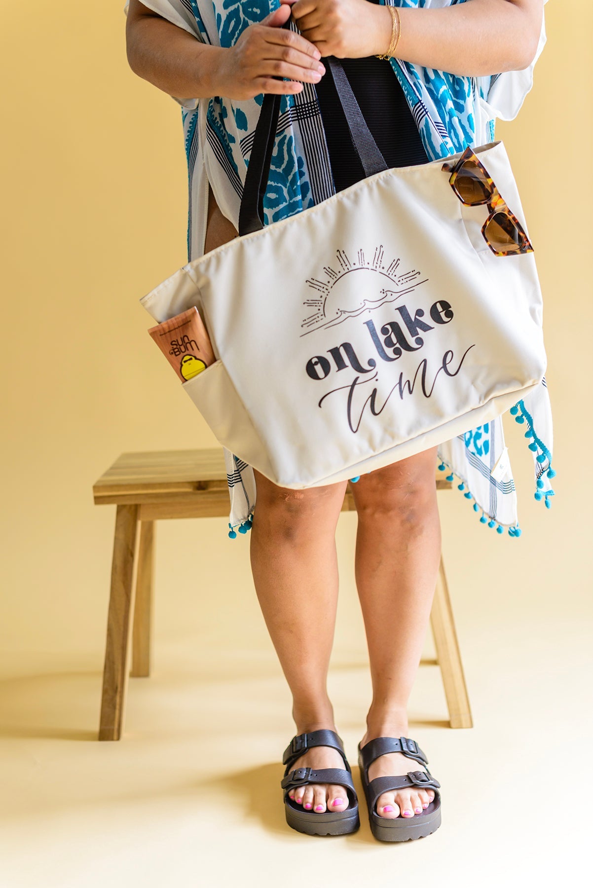 ONLINE EXCLUSIVE On Lake Time Zippered Tote
